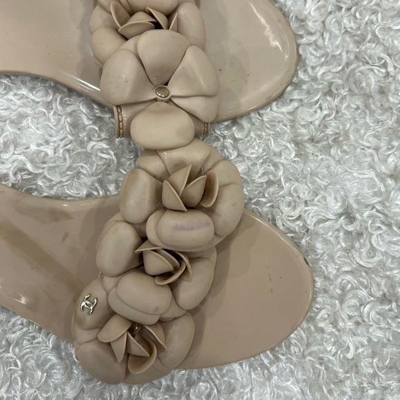 Chanel Camelia Flower PVC Jelly Sandals Light - Picture 3 of 12